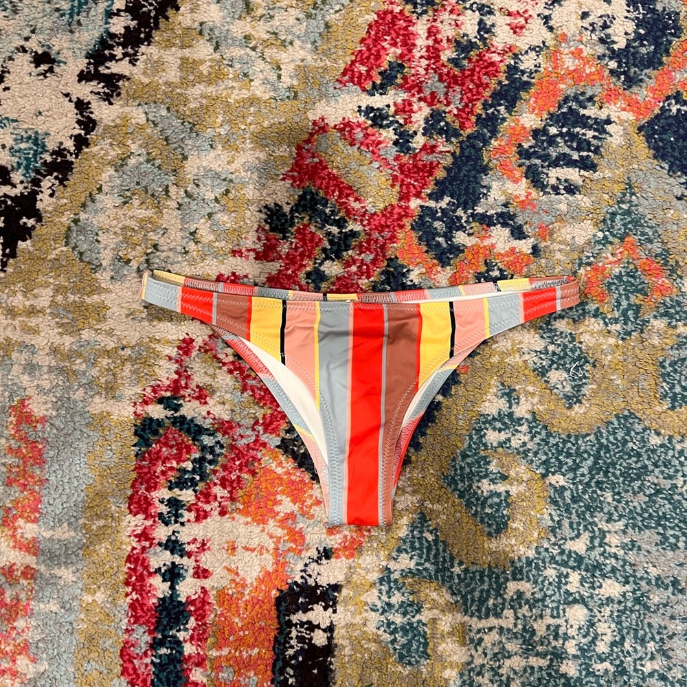 Solid & Strip Bottoms - image 1